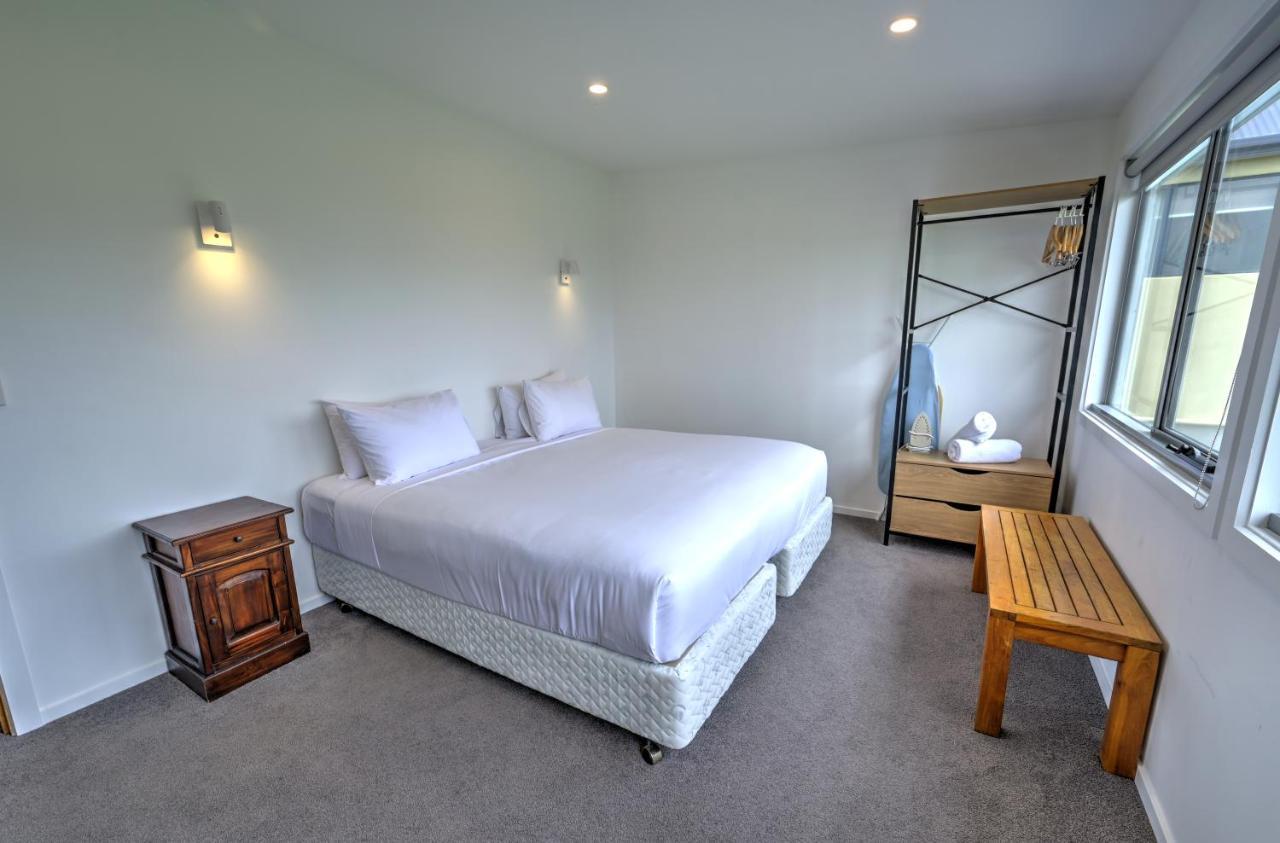 ไดมอนด์ ไอส์แลนด์ รีสอร์ต แอนด์ เพนกวิน พาเหรด ไนท์ลี Hotel บิเชโน ภายนอก รูปภาพ